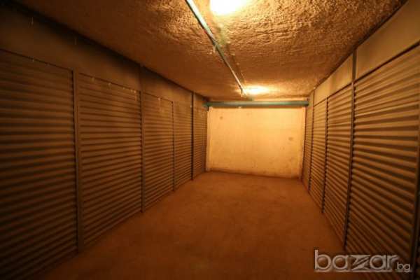 Гараж под наем, център, централна част, от собственик