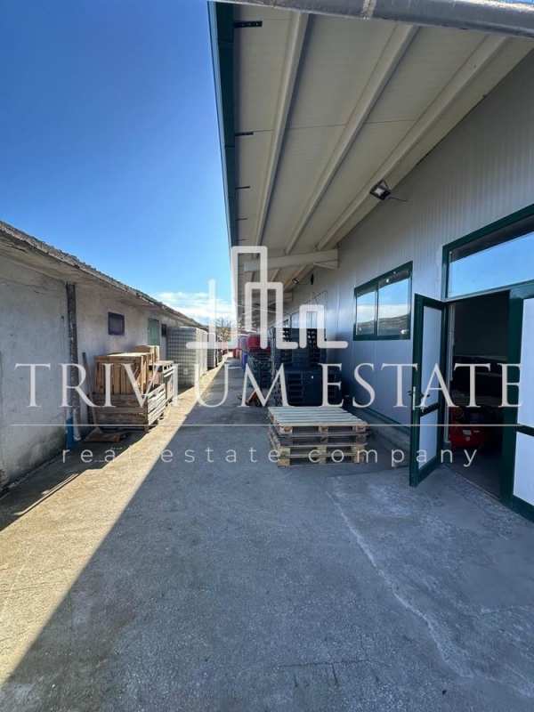 Продава склад, с. искра, област пловдив