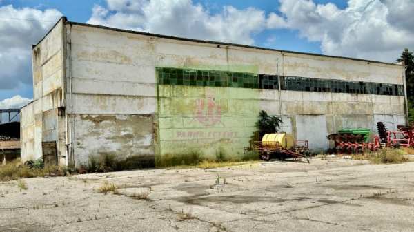 Продава пром. помещение, с. плачидол, област добрич