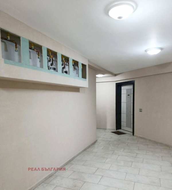 Продава 3-стаен, гр. русе, широк център