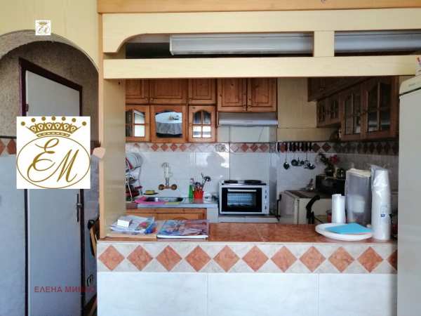 Продава 3-стаен, гр. шумен, 2-ри корпус