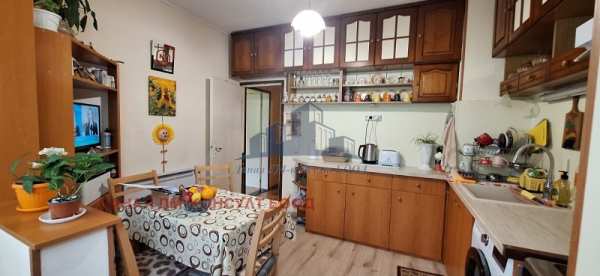 Продава 3-стаен, гр. шумен, добруджански