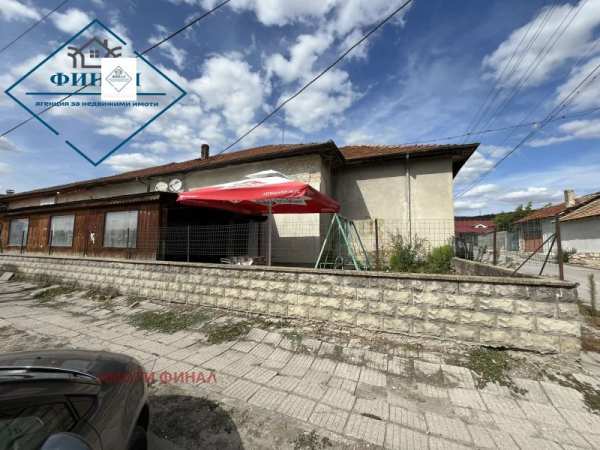 Продава бизнес имот, с. хан крум, област шумен