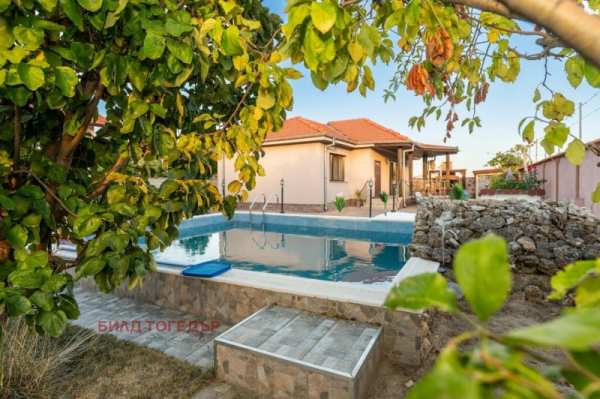 Продава къща, гр. пловдив, западен