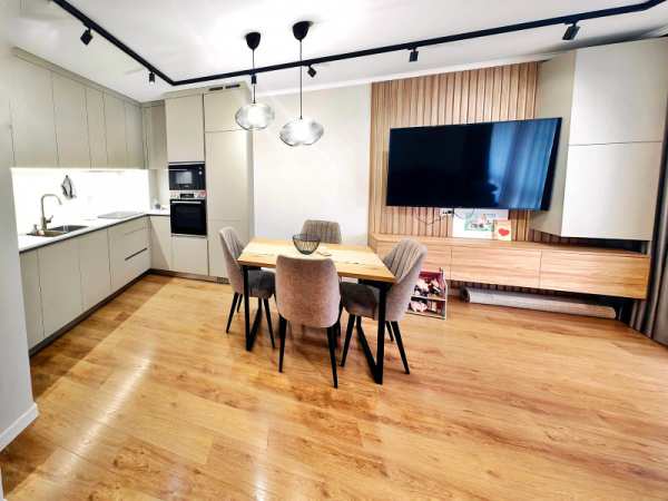 Продава  3-стаен град Пловдив, Остромила
      117 кв.м