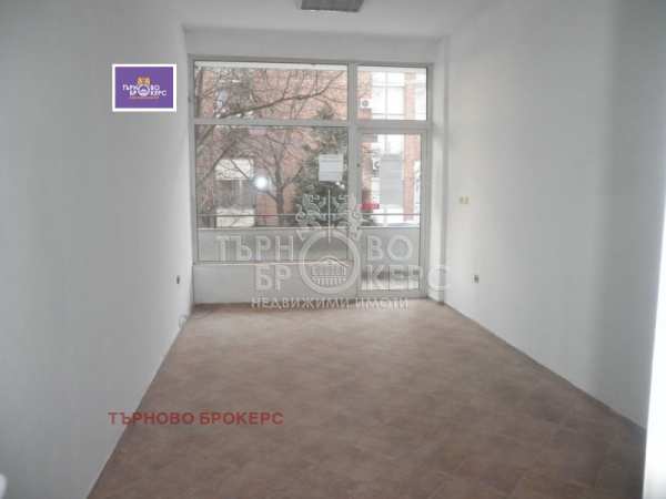 Продава  магазин град Велико Търново, Колю Фичето
      26 кв.м