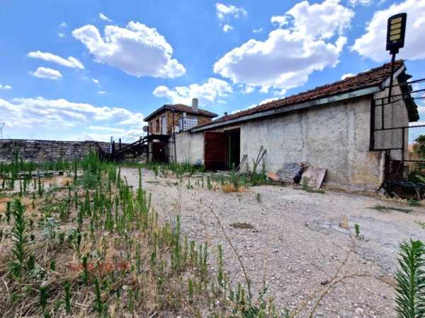 Продава пром. помещение, с. чернево, област варна