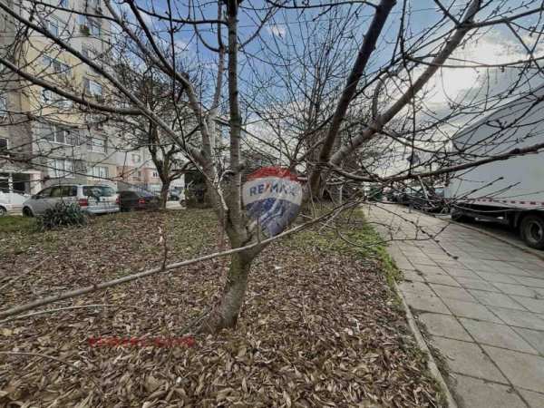 Продава бизнес имот, гр. балчик, област добрич