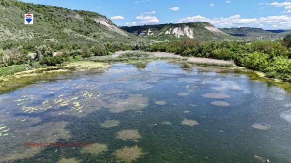 Продава бизнес имот, с. костанденец, област разград