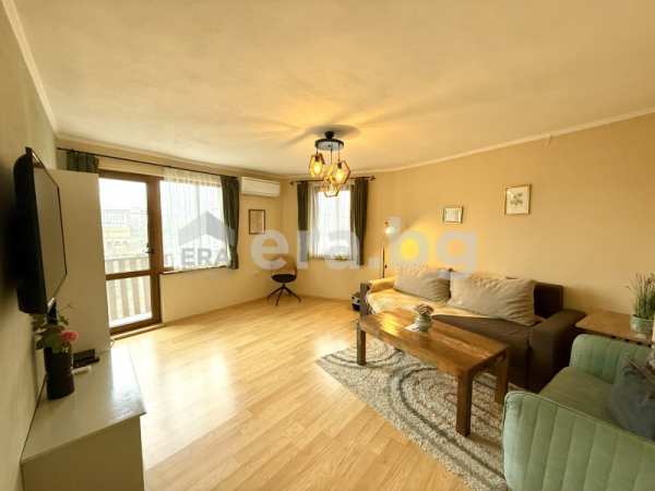 Продава етаж от къща, гр. велико търново, стара част