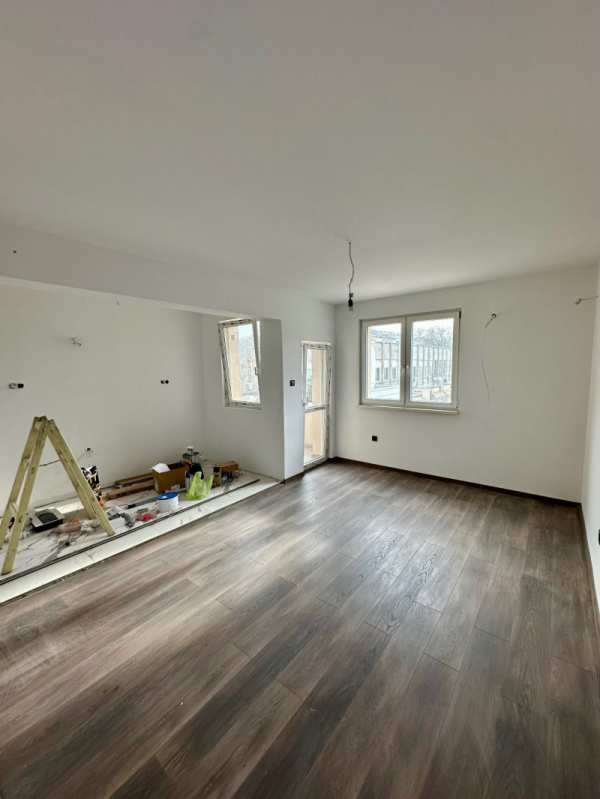 Продава етаж от къща, гр. пловдив, гагарин