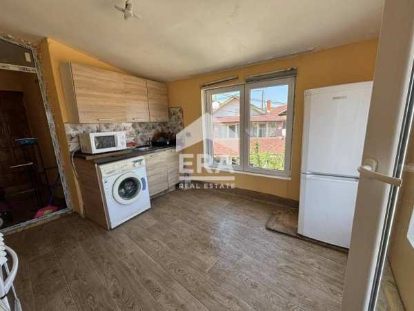 Продава къща, гр. шумен, гривица