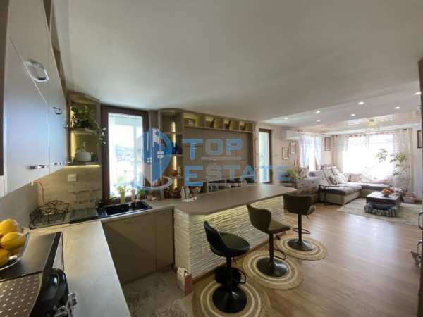 Продава 3-стаен, гр. велико търново, център