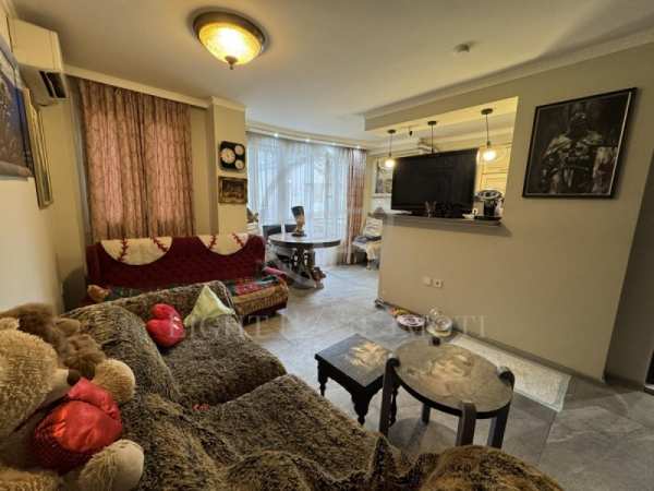 Продава 2-стаен, гр. пловдив, център