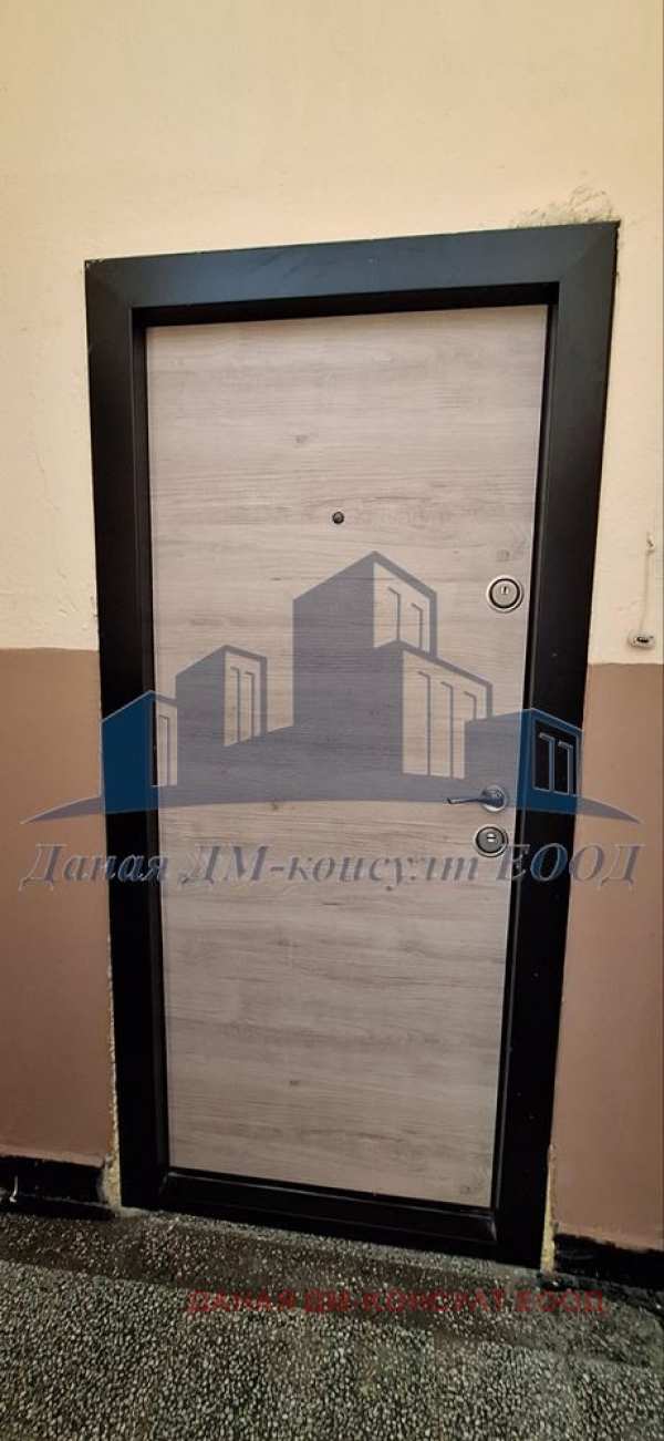 Продава 3-стаен, гр. шумен, тракия