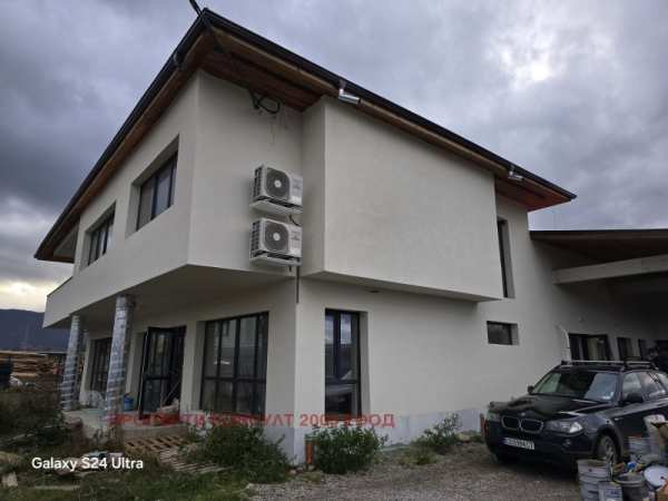 Продава пром. помещение, гр. самоков, област софия област