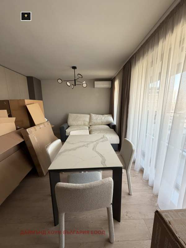 Продава 2-стаен, гр. пловдив, христо смирненски