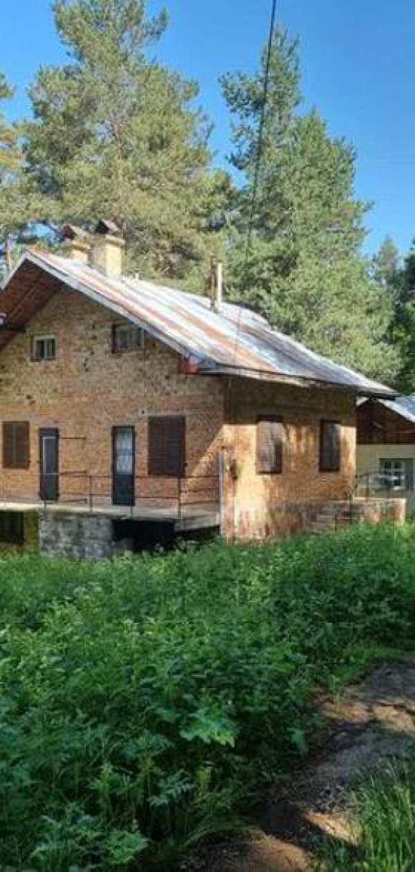 Продава вила, гр. перущица, област пловдив