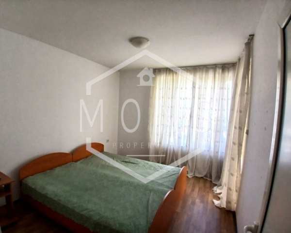 Продава  2-стаен град Велико Търново, Център
      70 кв.м