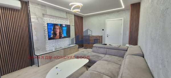 Продава  3-стаен град Шумен, Добруджански
      87 кв.м