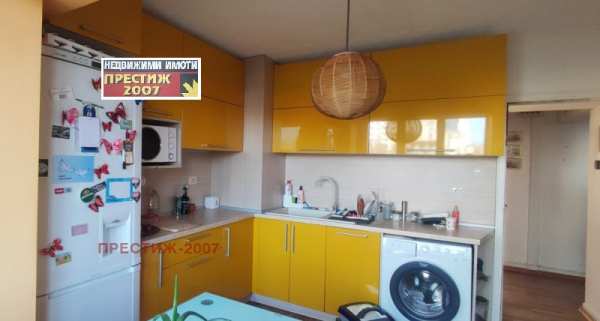 Продава 3-стаен, гр. шумен, тракия