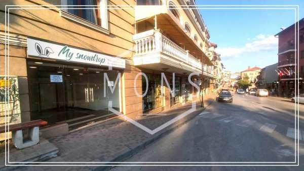 Продава  магазин град Велико Търново, Център
      55 кв.м