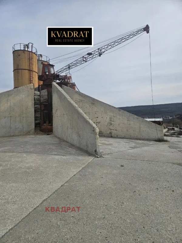 Продава бизнес имот, к.к. албена, област добрич