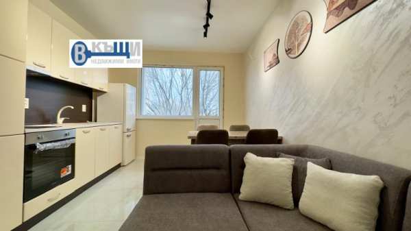 Продава  3-стаен град Велико Търново, Акация
      71 кв.м