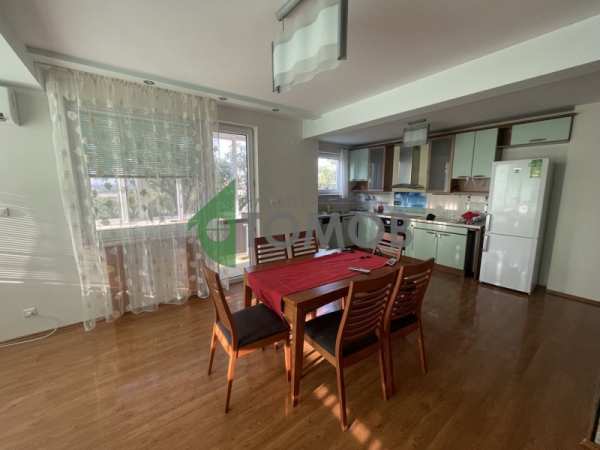 Продава 4-стаен, гр. шумен, военно училище