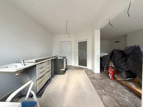 Продава бизнес имот, гр. варна, виница