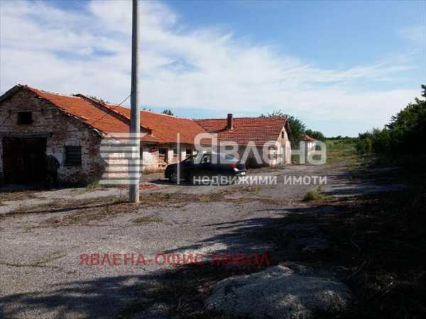 Продава пром. помещение, с. стройно, област ямбол