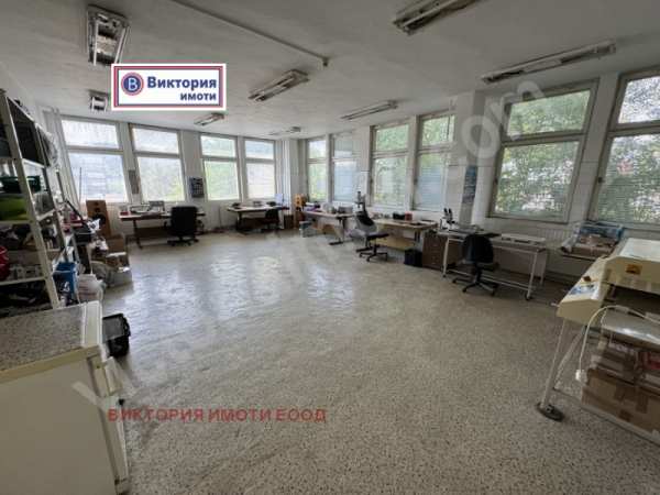 Продава пром. помещение, гр. велико търново, промишлена зона - запад