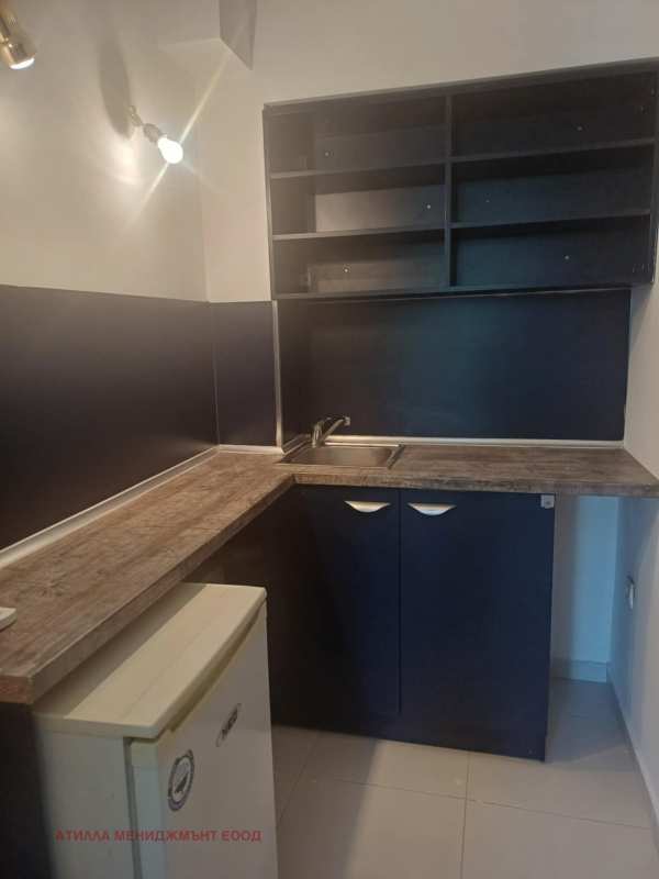 Дава под наем офис, гр. пловдив, кършияка