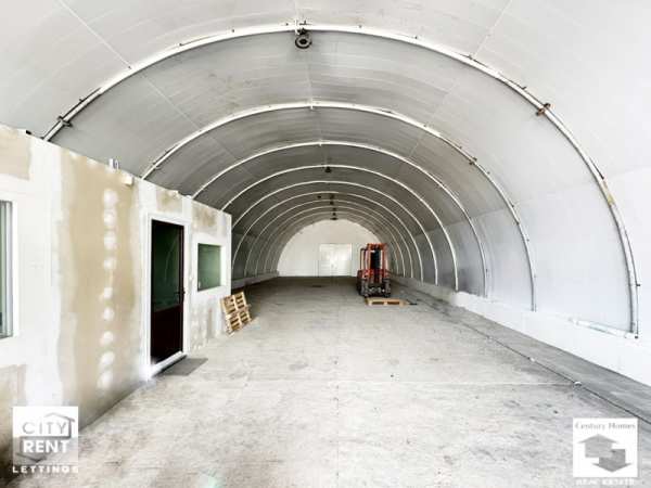 Дава под наем  склад град Велико Търново, Промишлена зона - Запад
      260 кв.м