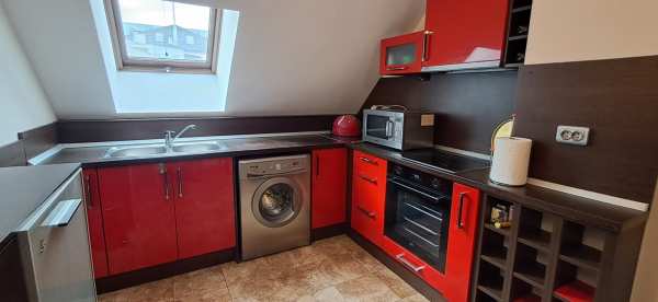 Дава под наем 2-стаен, гр. шумен, център