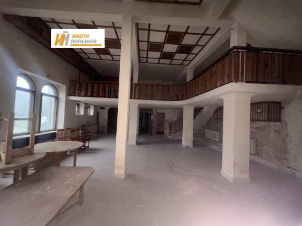 Дава под наем склад, гр. велико търново, асенов