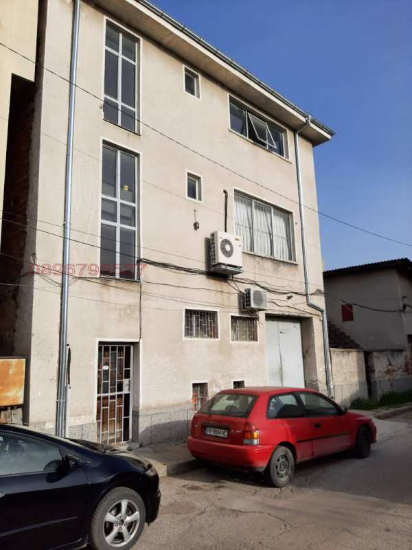 Дава под наем пром. помещение, гр. пловдив, христо смирненски