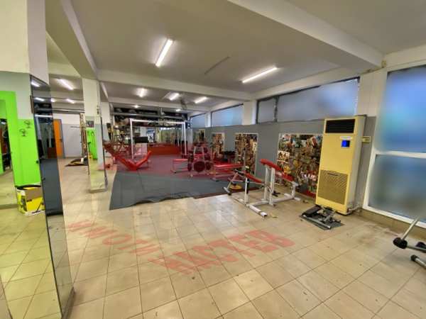 Дава под наем бизнес имот, гр. шумен, център