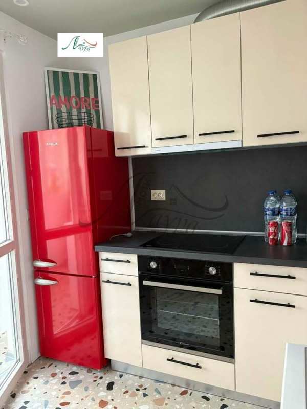 Дава под наем  1-стаен град Шумен, Добруджански
      42 кв.м