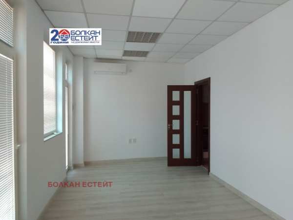 Дава под наем  офис град Велико Търново, Център
      160 кв.м