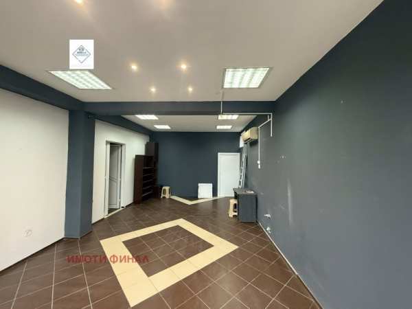 Дава под наем магазин, гр. шумен, пазара