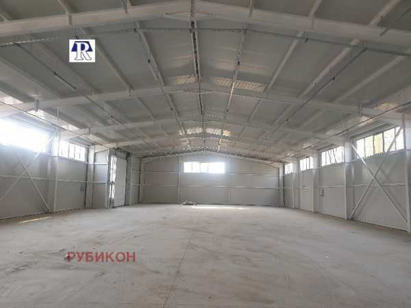 Дава под наем  склад град Пловдив, Индустриална зона - Тракия
      1260 кв.м