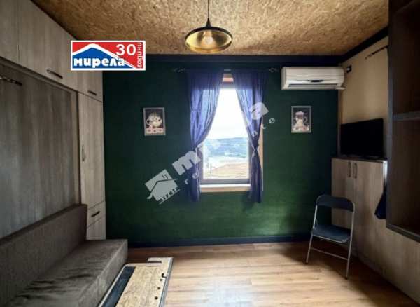 Дава под наем 1-стаен, гр. велико търново, център