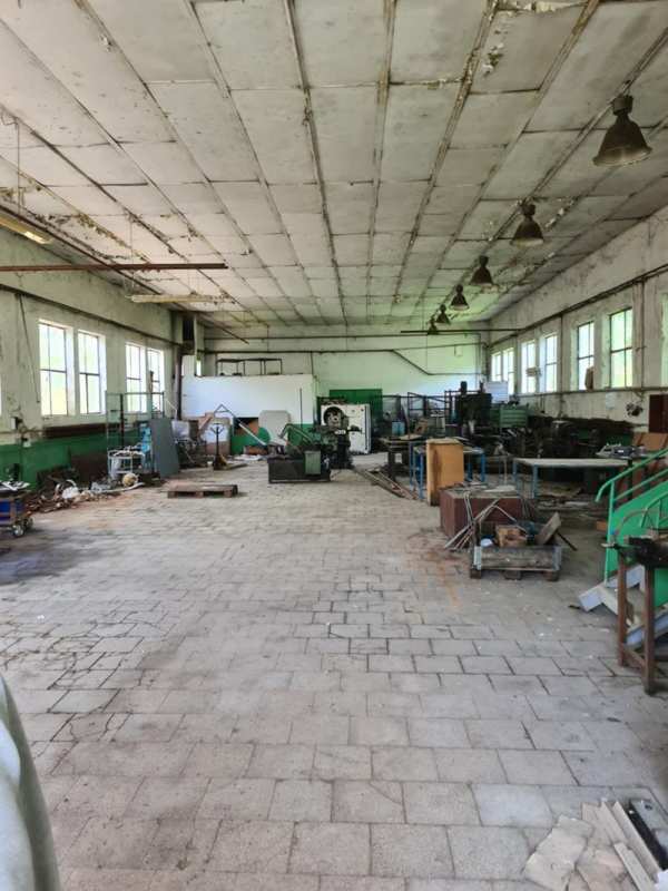 Дава под наем пром. помещение, гр. ловеч, промишлена зона - изток