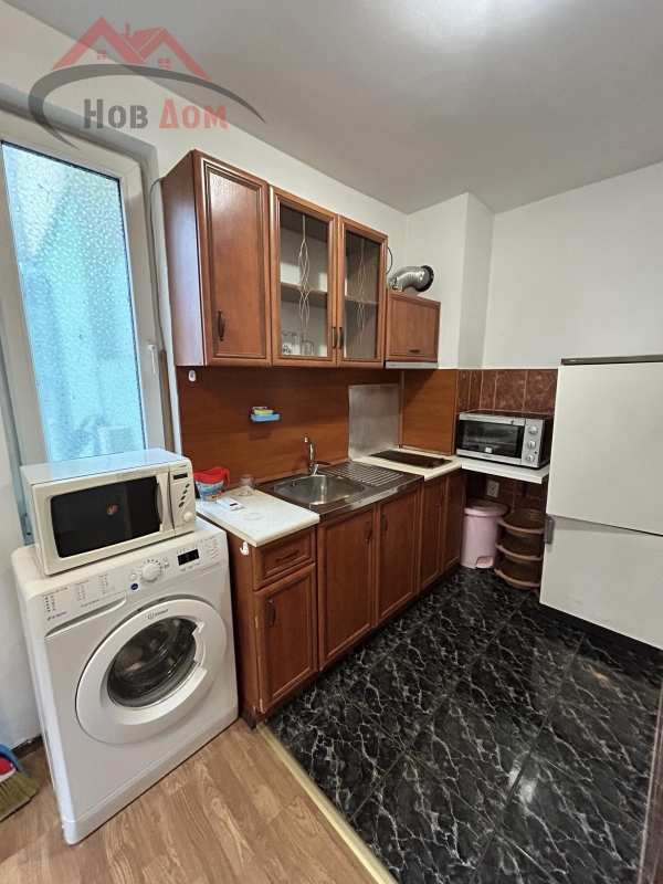 Дава под наем 2-стаен, гр. велико търново, център