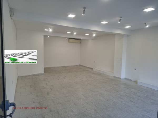 Дава под наем магазин, гр. пловдив, център