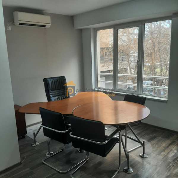 Дава под наем офис, гр. пловдив, тракия