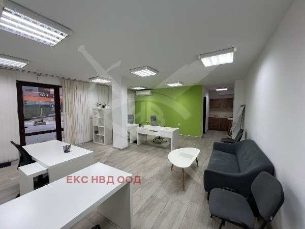 Дава под наем офис, гр. пловдив, съдийски