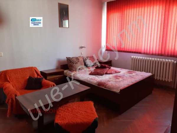 Дава под наем 2-стаен, гр. велико търново, център