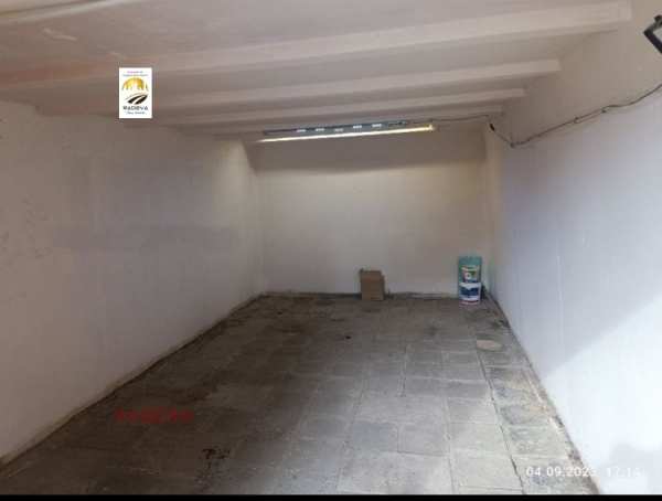 Дава под наем гараж, паркомясто, гр. русе, център